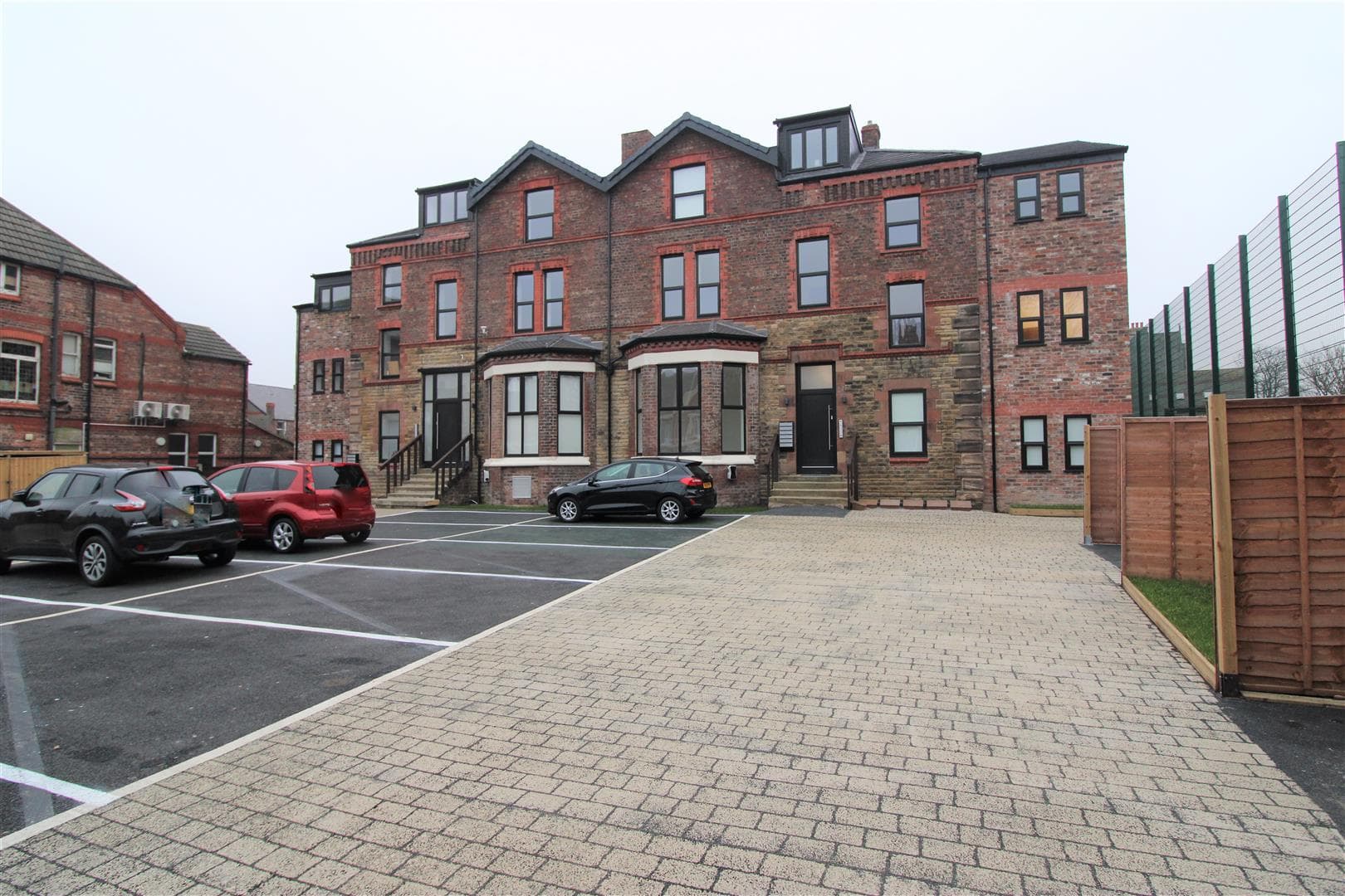 Merchant Court, College Avenue, Crosby