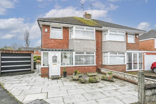 Holmefield Grove, Maghull